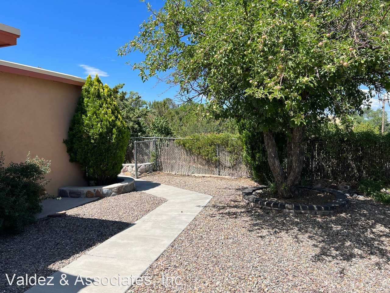 1042 Camino San Acacio - Photo 2 of 20