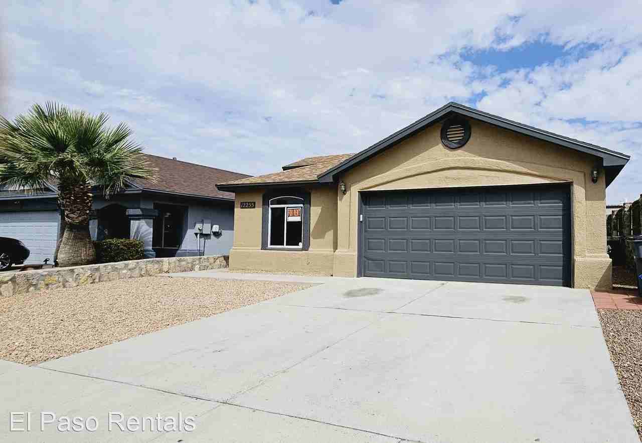 12255 Via Del Rio - Photo 3 of 37