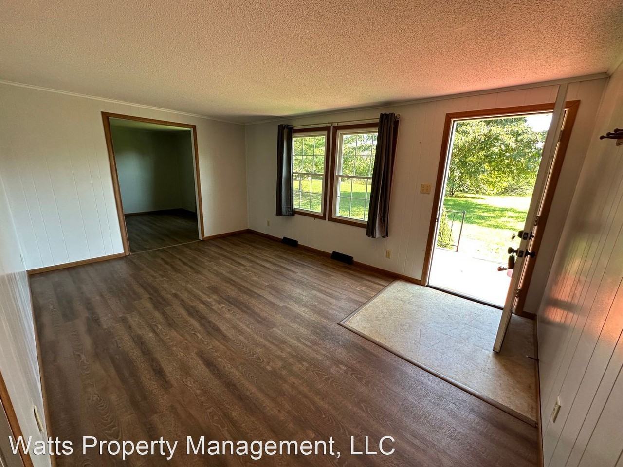 4123 Mollies Creek Rd - Photo 2 of 15
