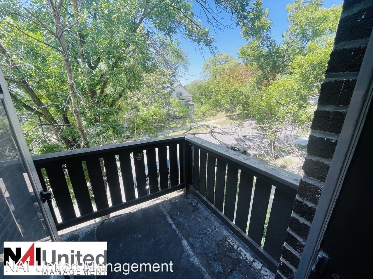 1302 Grandview Blvd - Photo 2 of 6