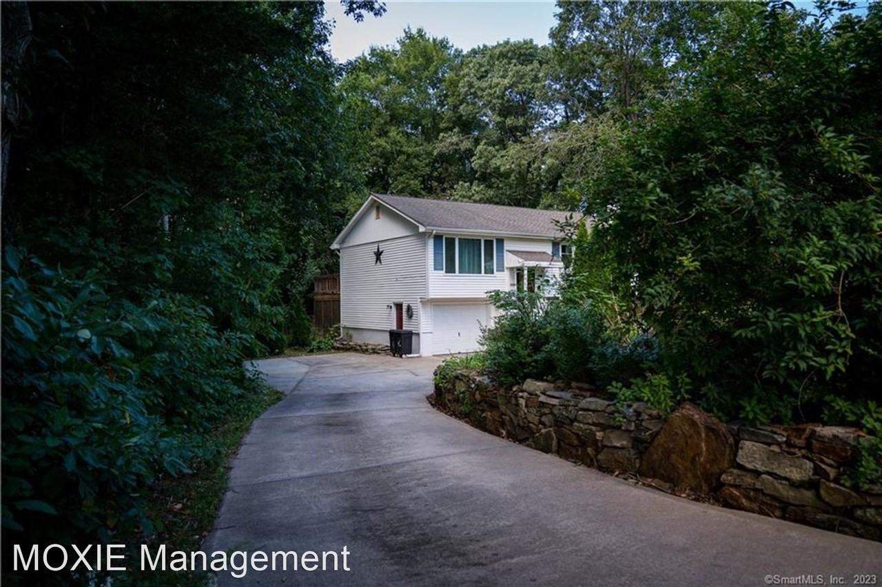 3 Overlook Dr - Photo 2 of 17