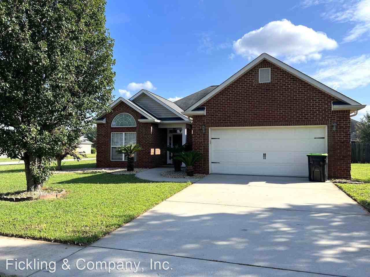 101 Glen Arbor Ln - Photo 3 of 39