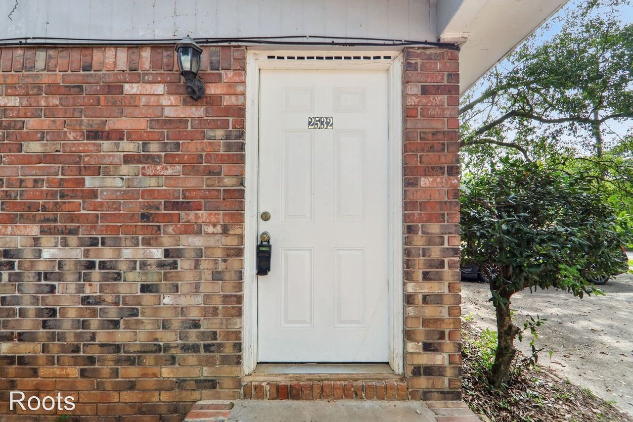 2530 & 2532 Joe Jerkins Boulevard (Citiside) - Photo 3 of 25