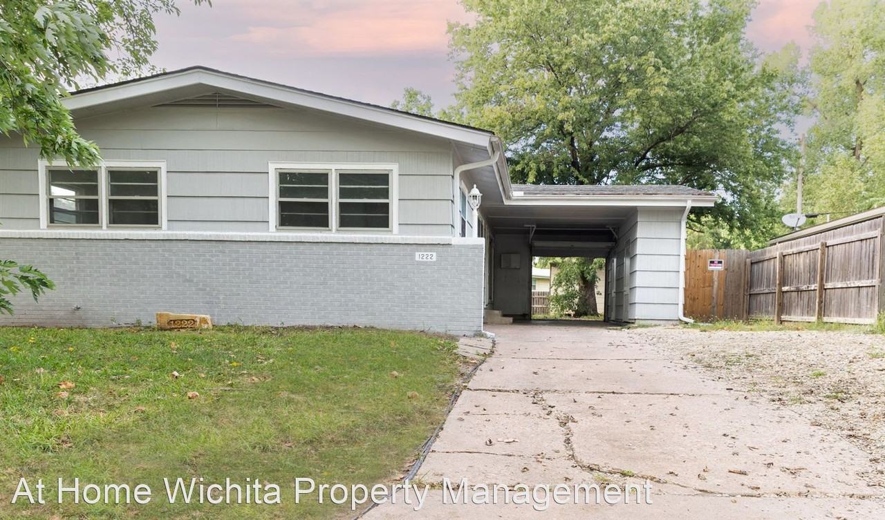 1222 E Cloverdale Dr - Photo 2 of 16