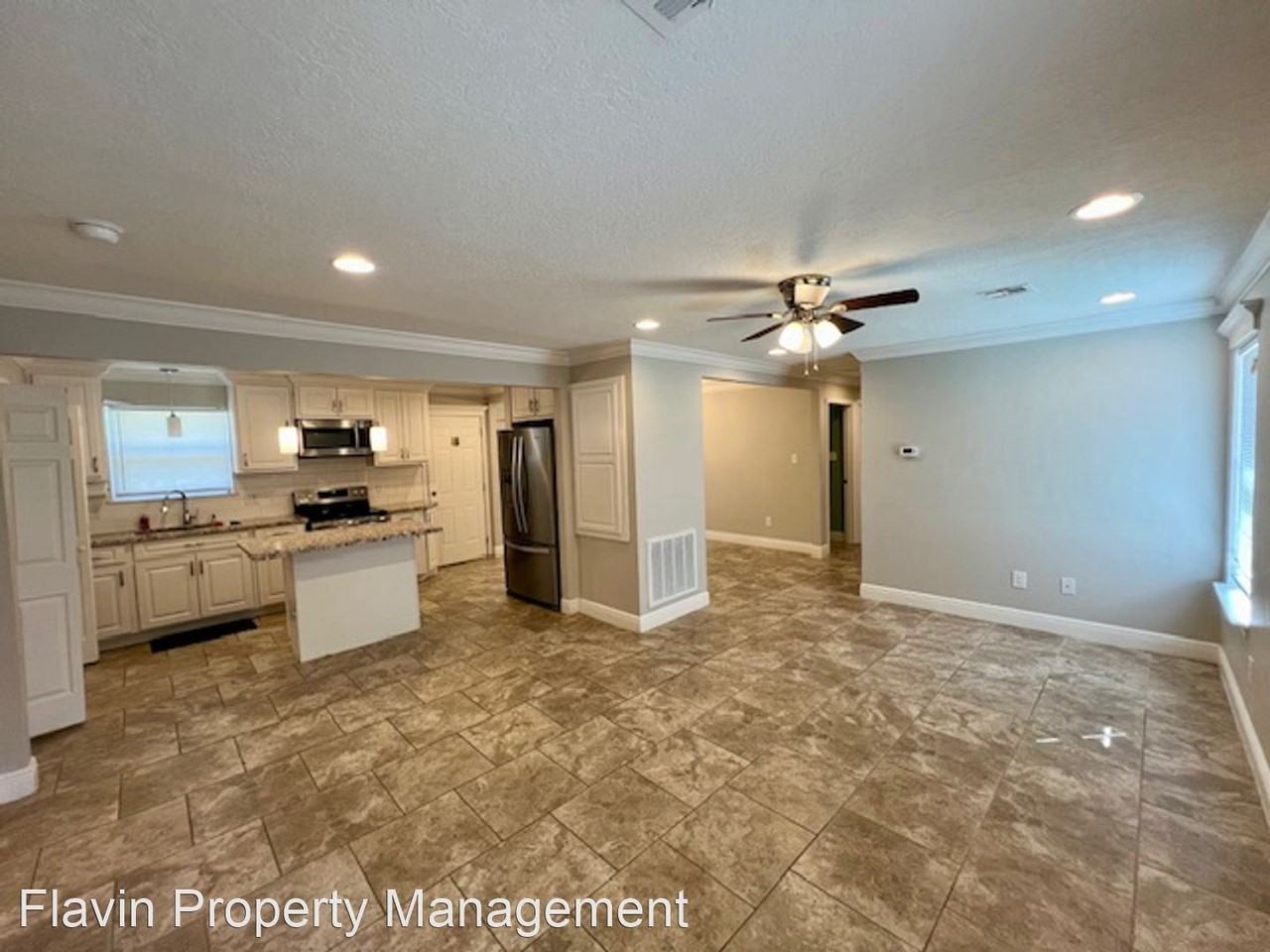 2431 Rose St - Photo 2 of 13