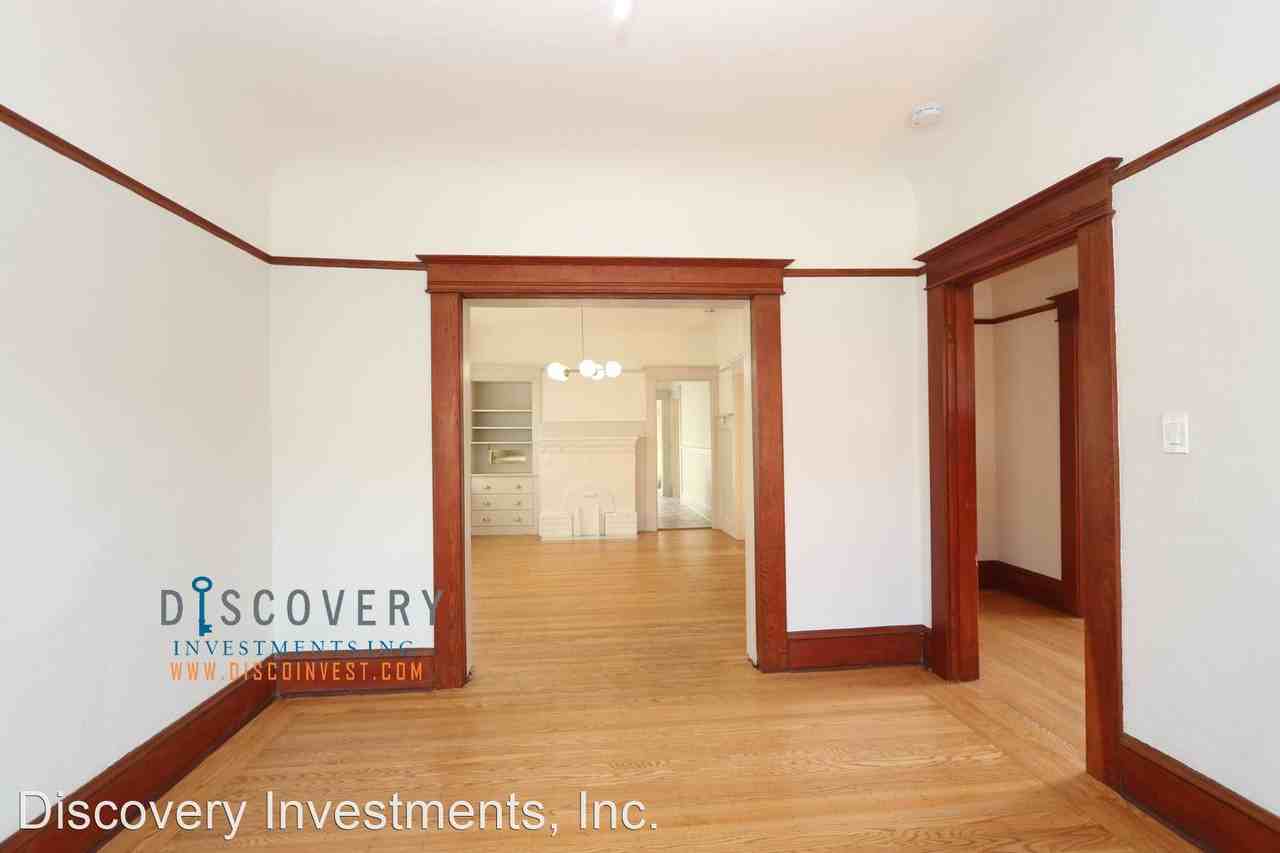 959 55th St - Photo 3 of 18