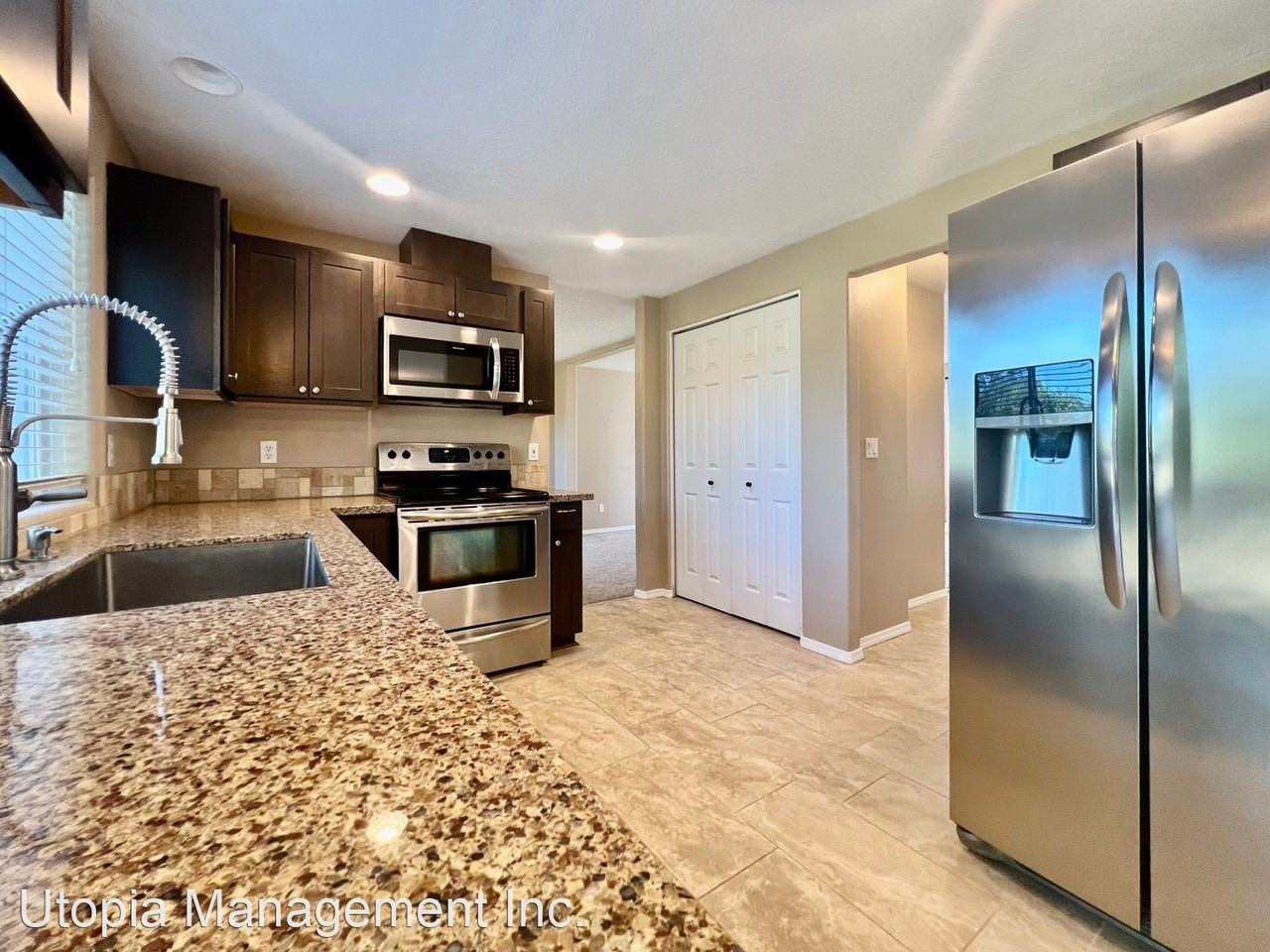 21817 Palisade Pl - Photo 2 of 23