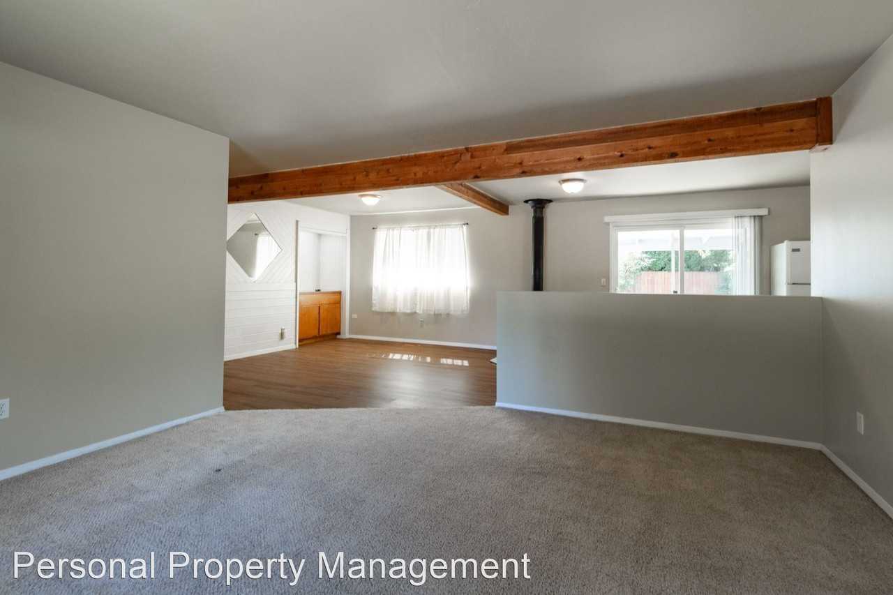 11517 Ne 9th St - Photo 3 of 19