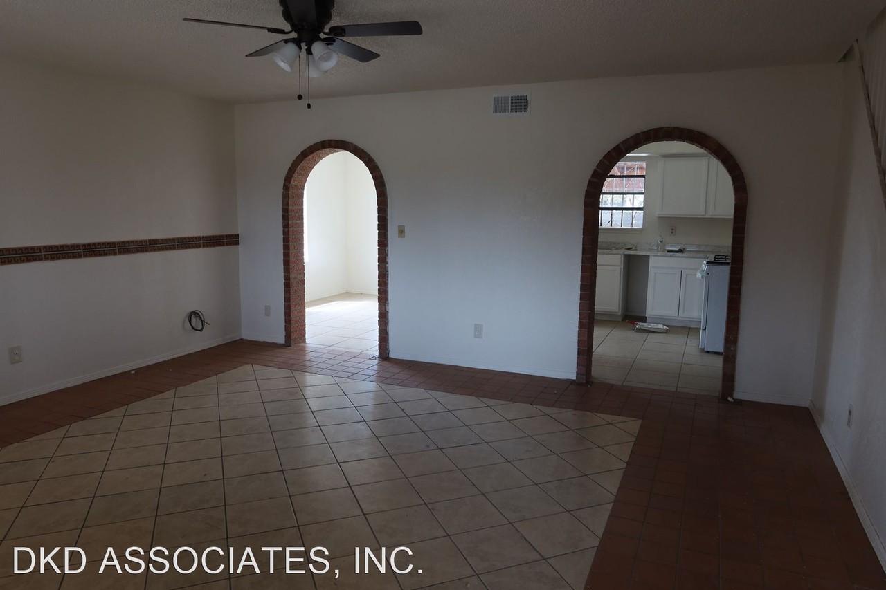 117 Pendale Rd - Photo 3 of 26