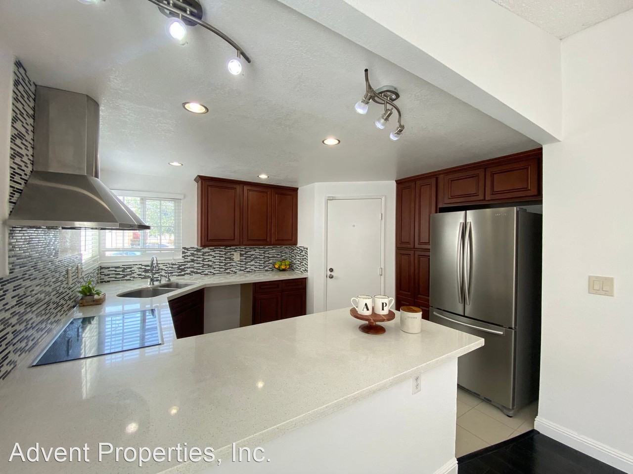 244 Mediterranean Ave - Photo 3 of 19