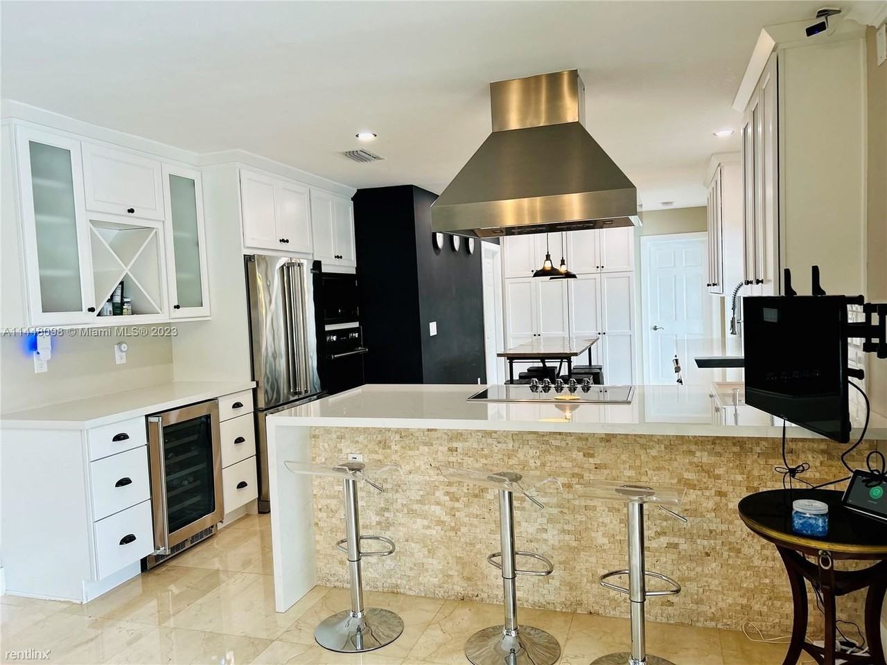 1541 Tagus Ave #0 - Photo 3 of 16