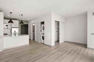 featured image of 2155 N Elston Ave