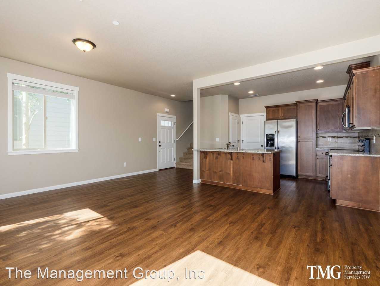 8215 NE 6th St - Photo 2 of 22