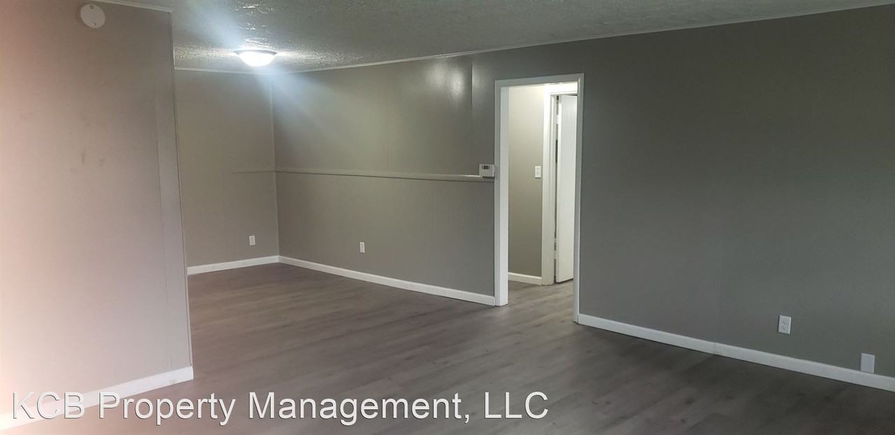 1424 W Jefferson St - Photo 3 of 18