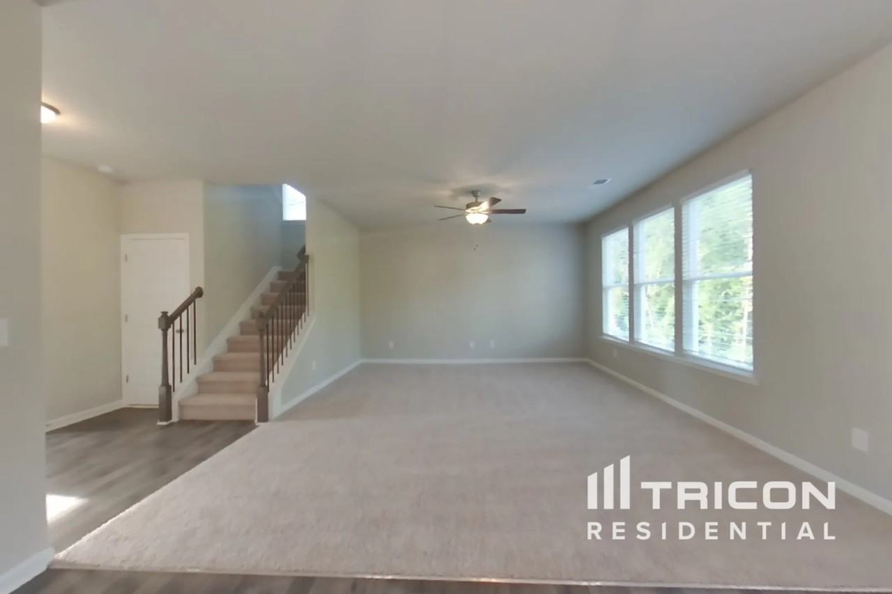 692 Ragan Ct - Photo 2 of 50