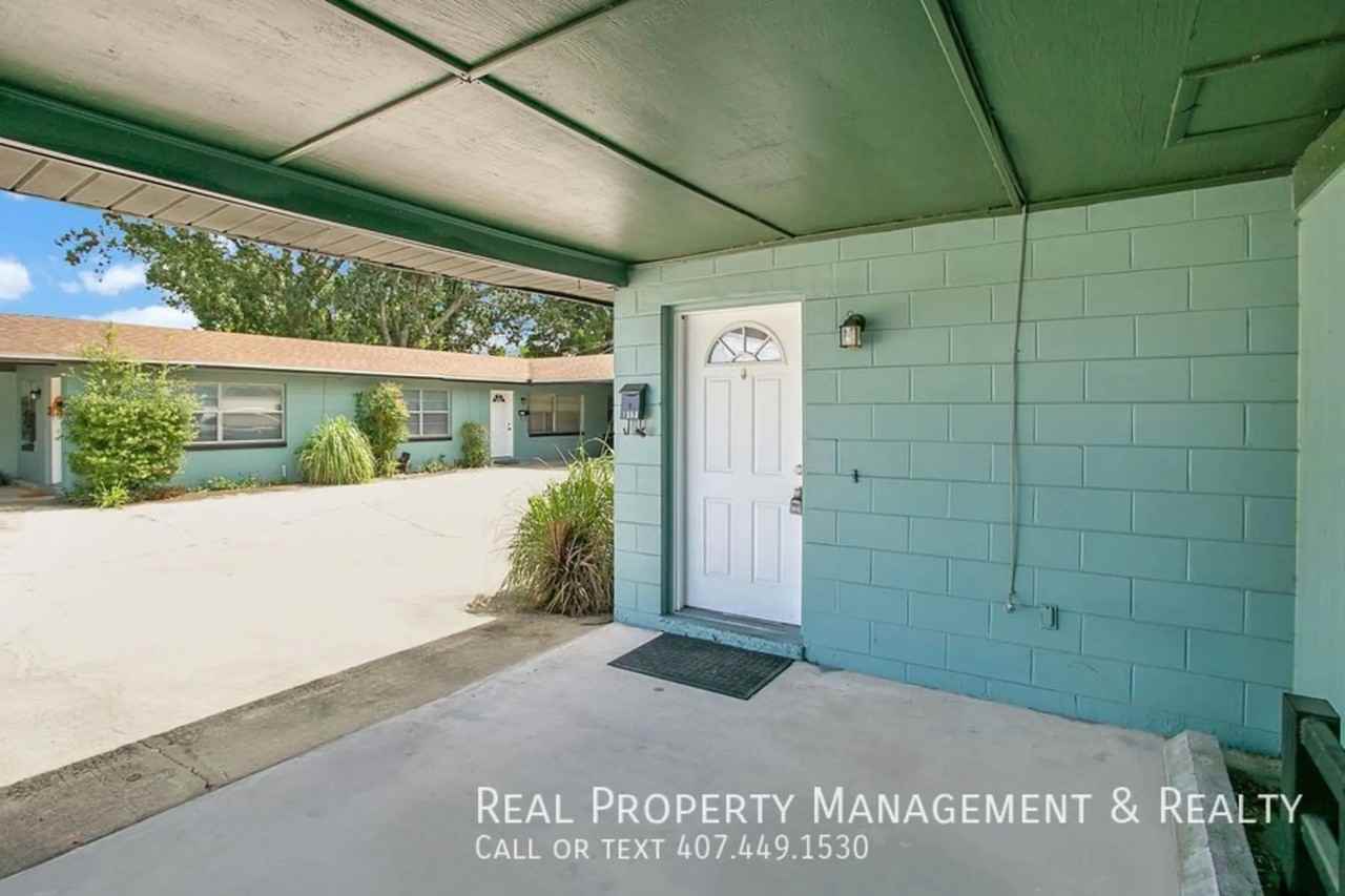 1566 Minnesota Ave - Photo 2 of 14