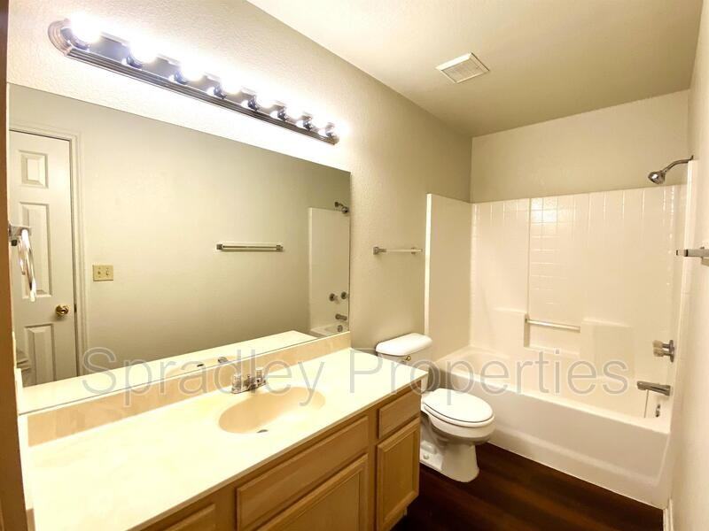 1812B W Avenue K - Photo 5 of 9