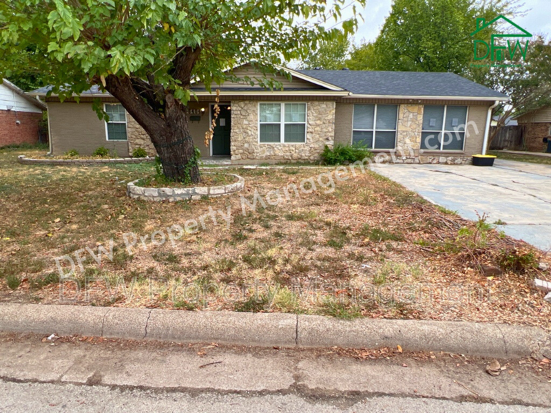 6404 Regal Rd - Photo 2 of 43