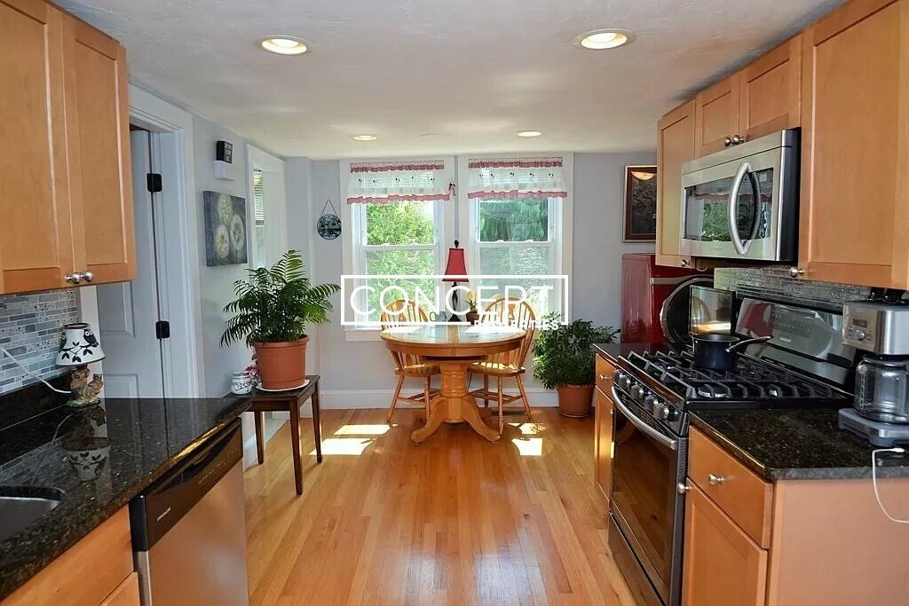 3 Roosevelt Ave #1 - Photo 2 of 15