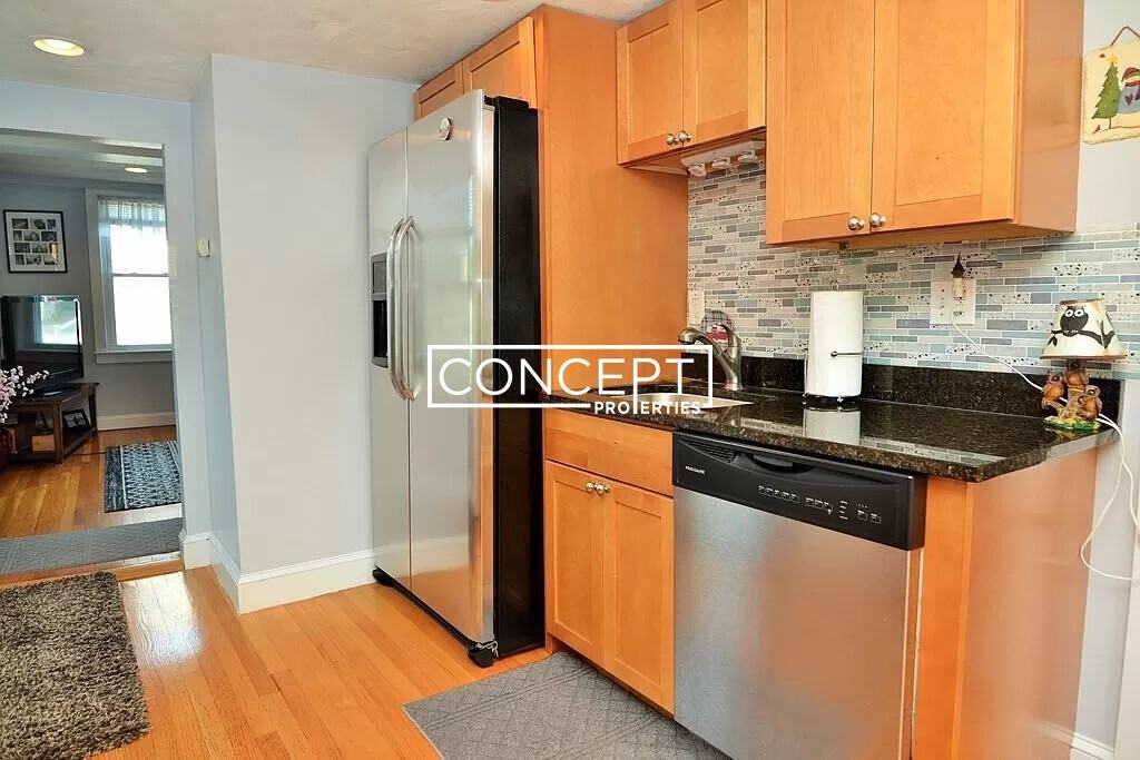 3 Roosevelt Ave #1 - Photo 3 of 15