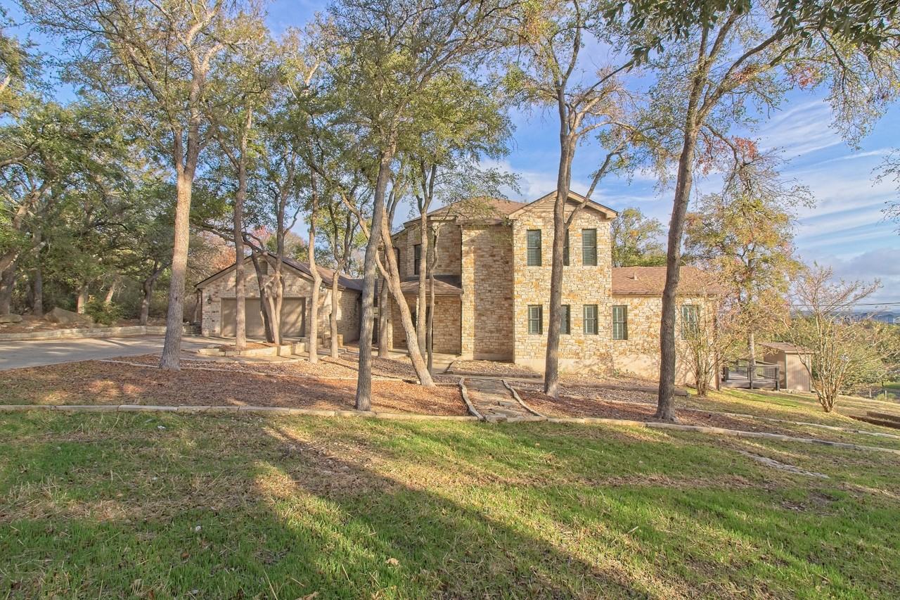 330 Country Rd - Photo 3 of 50