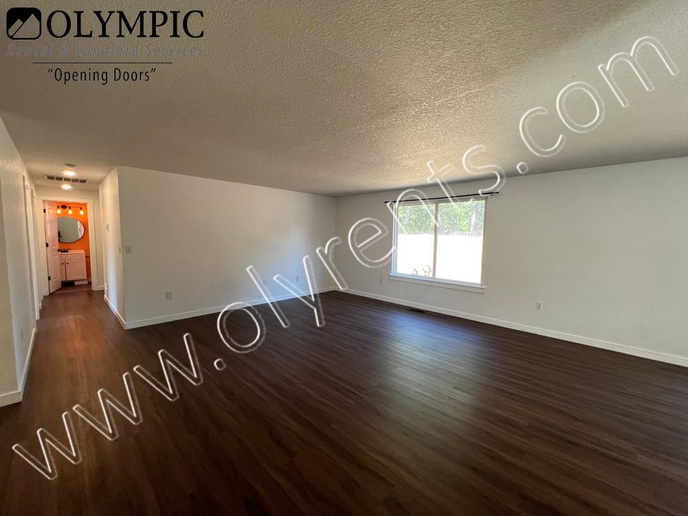 716 Kinwood Ct Se - Photo 4 of 23