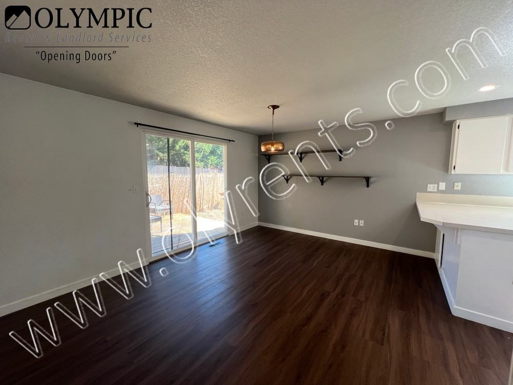 716 Kinwood Ct Se - Photo 5 of 23