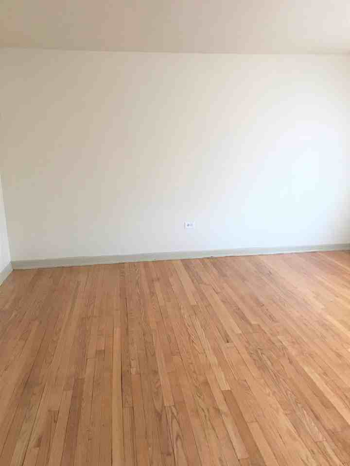 2104 S 17Th Ave - Photo 3 of 9