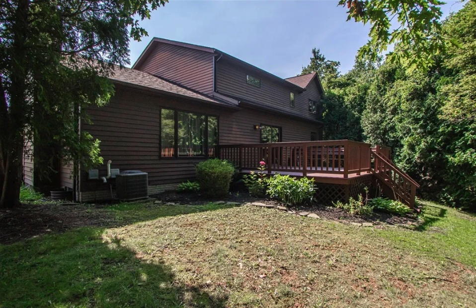 15030 Waterford Dr - Photo 2 of 28