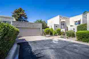 140 W Victoria Sq - Photo 1 of 1