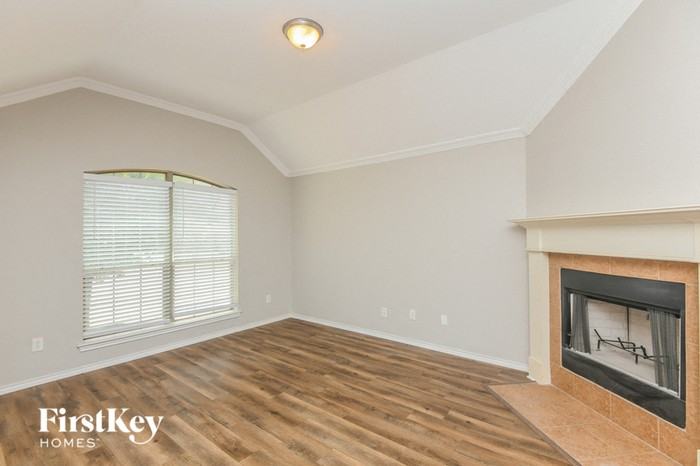 1427 Sax Leigh Dr - Photo 2 of 15