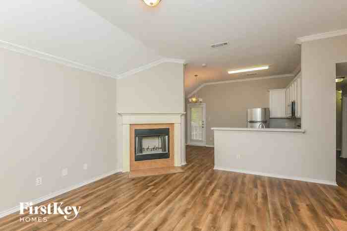 1427 Sax Leigh Dr - Photo 3 of 15
