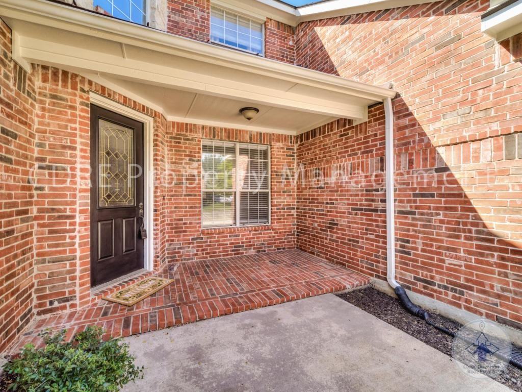 520 Arcadia Dr - Photo 3 of 36