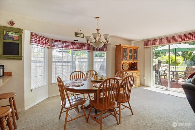 8019 57th Dr Ne - Photo 2 of 15