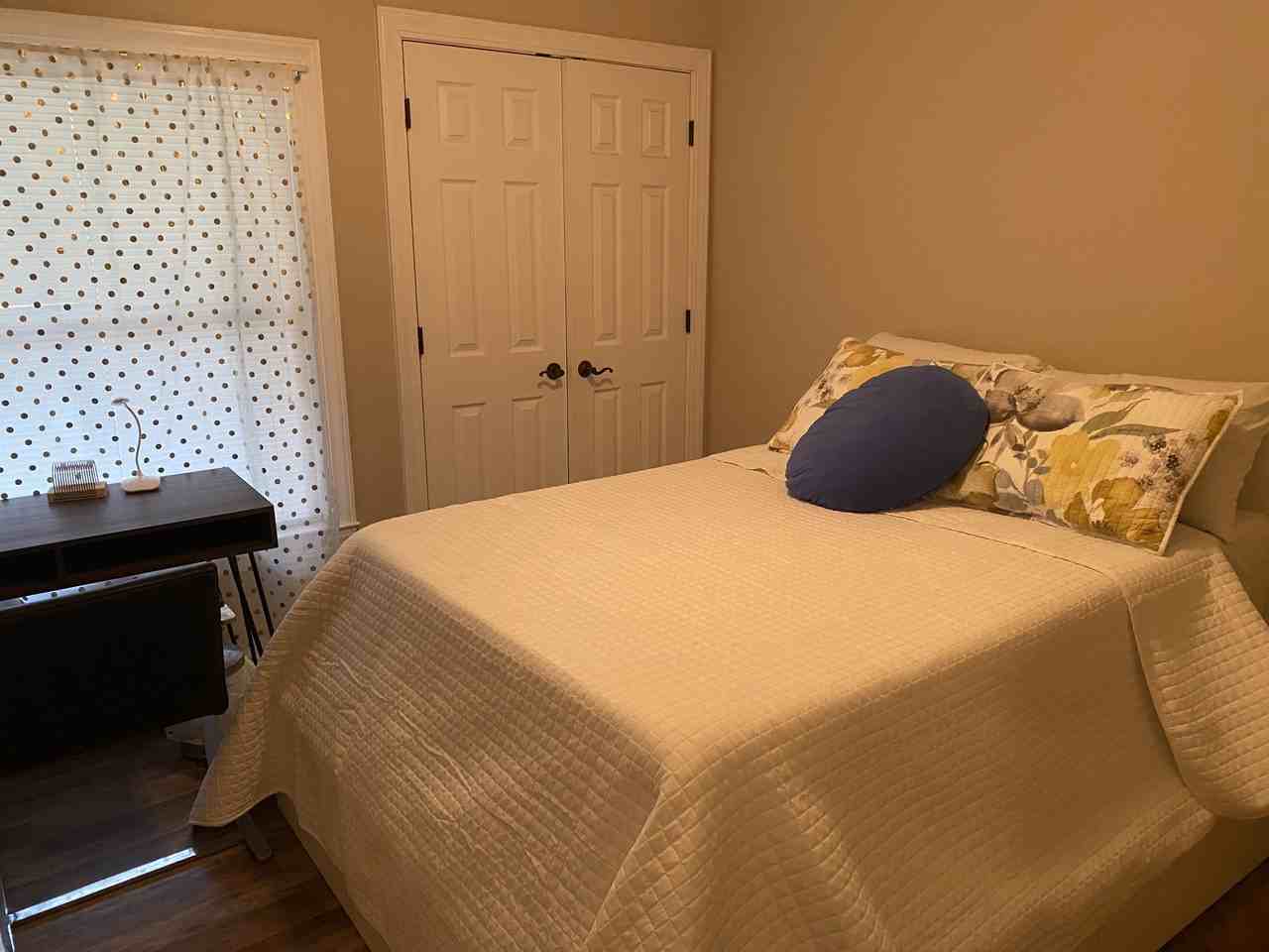 1423 Confederate Ave #1423 - Photo 3 of 6