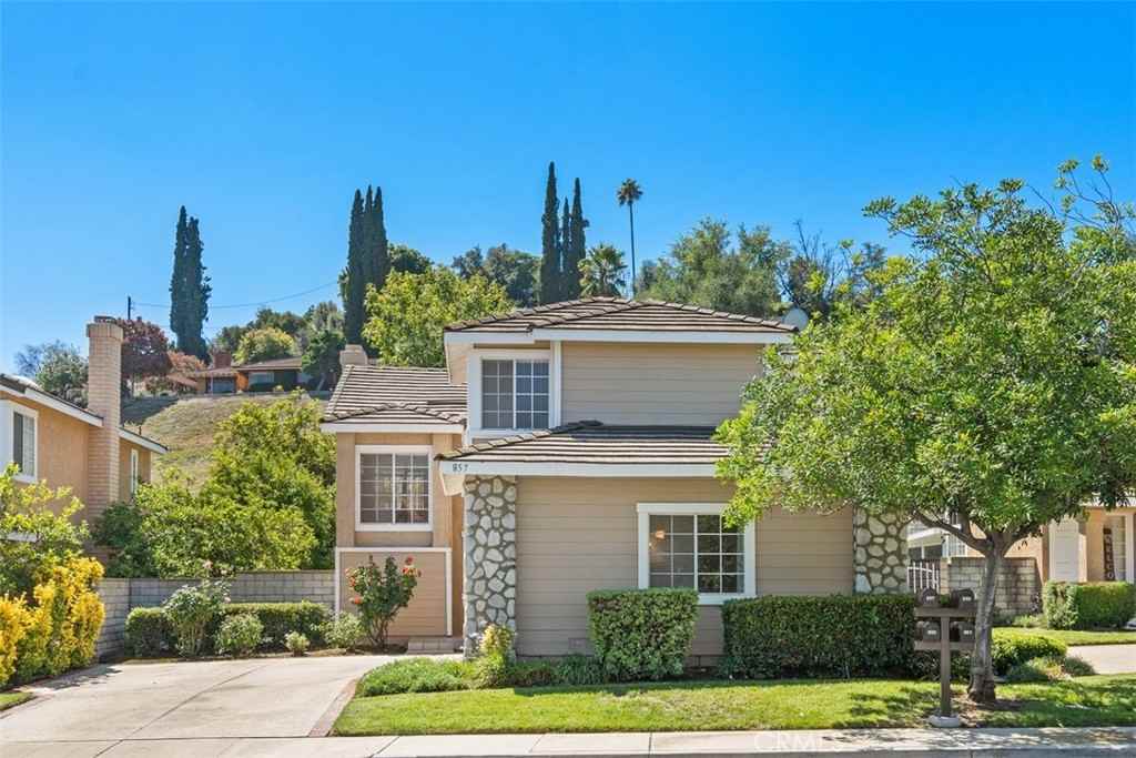 857 Arbor Cir - Photo 2 of 44