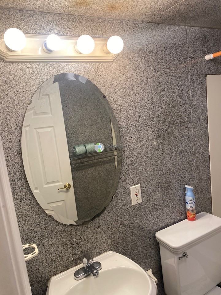 9 Commonwealth Ct #2 - Photo 3 of 12