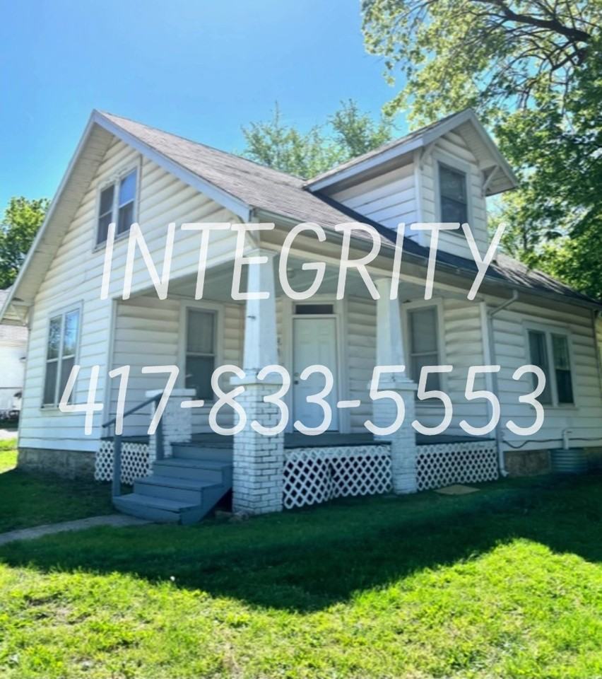 1130 W Atlantic Street, Springfield, MO 65803 3 bedroom House Rental