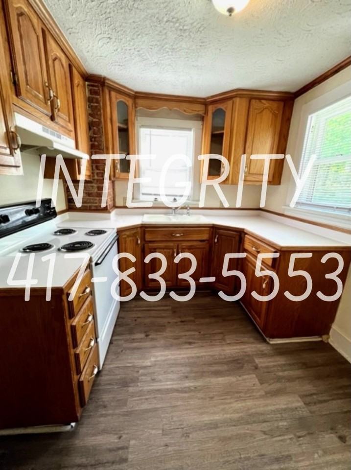 1130 West Atlantic Street - Photo 3 of 12