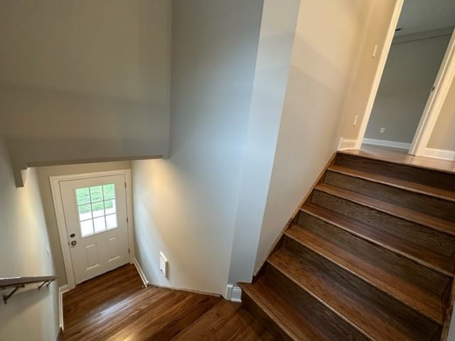 802 Cedar St #B - Photo 2 of 28