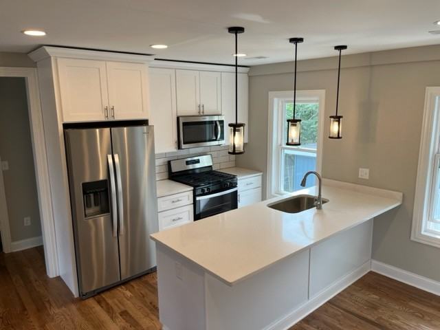 802 Cedar St #B - Photo 3 of 28