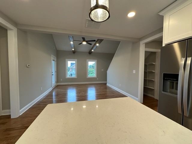 802 Cedar St #B - Photo 6 of 28