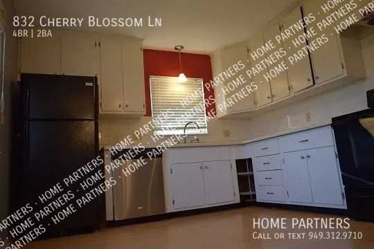 832 Cherry Blossom Ln - Photo 2 of 26