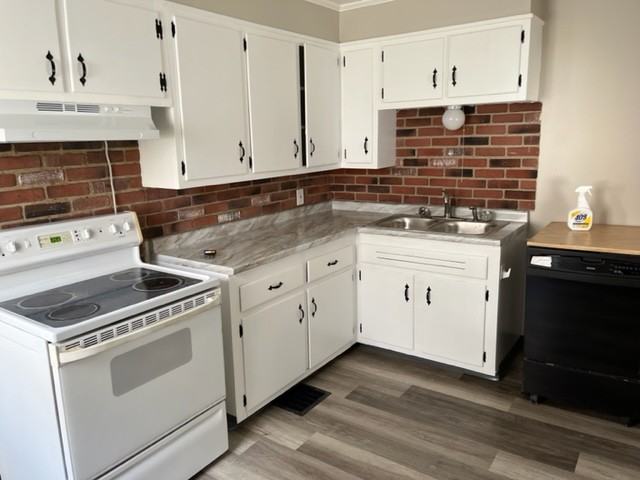 3944 Sylvia Ln #1 - Photo 3 of 11