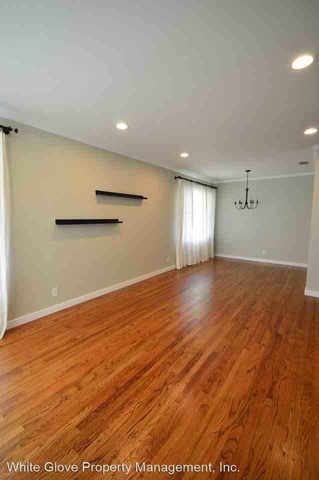 5403 Oliva Ave - Photo 3 of 19