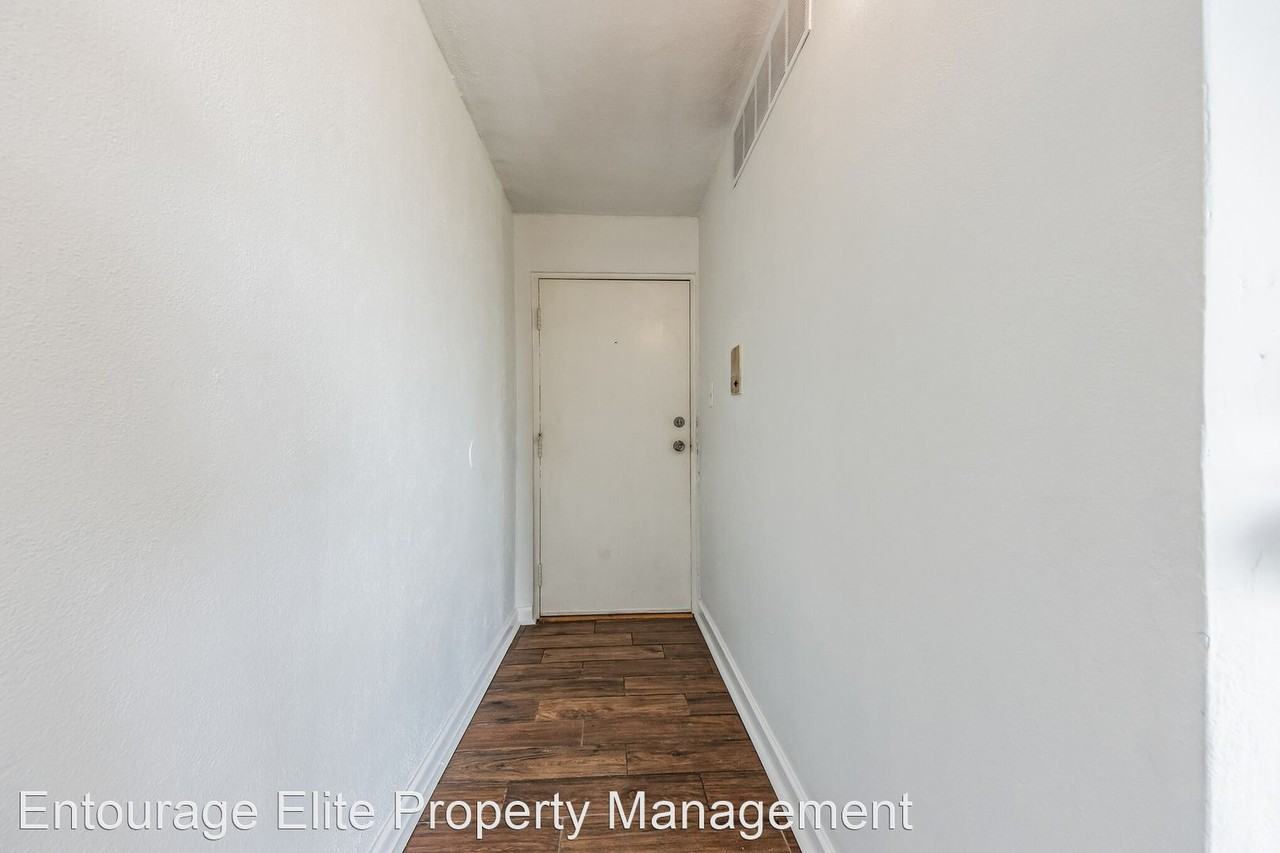 3232 Forest Ln - Photo 2 of 30