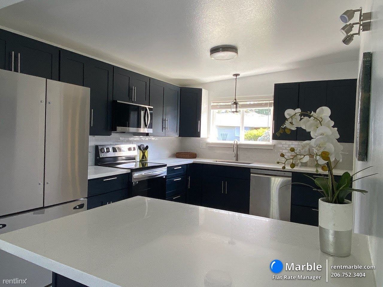 18215 3rd Pl Sw - Photo 3 of 19