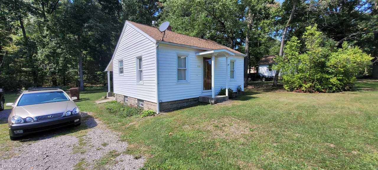 4115 Ivanhoe Rd - Photo 2 of 10