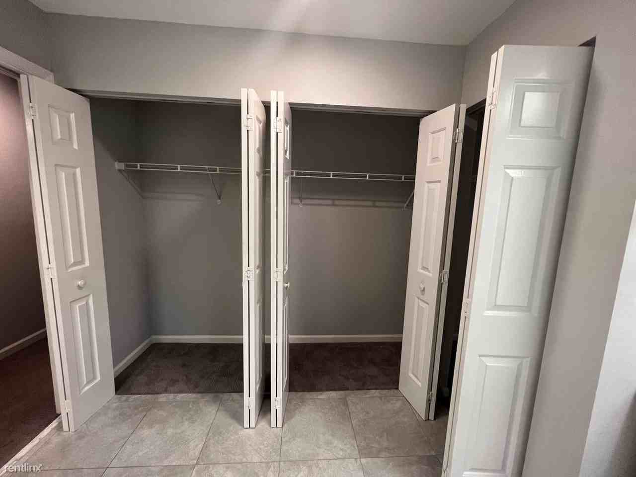 5740 Coach House Cir #F - Photo 2 of 10