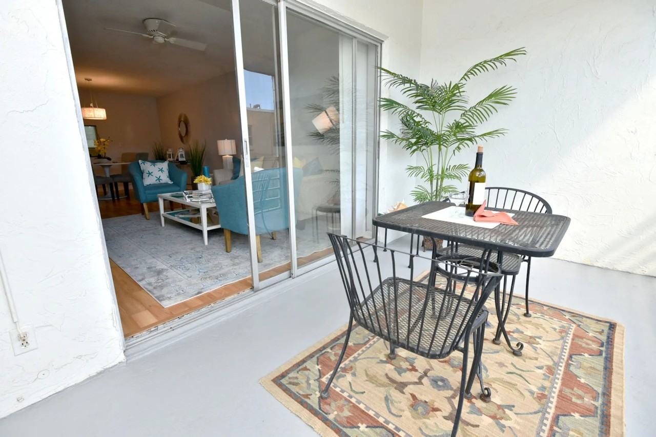 1432 S Lakeside Dr - Photo 2 of 16